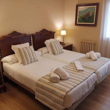 Apartament El Miracle Кардона Экстерьер фото